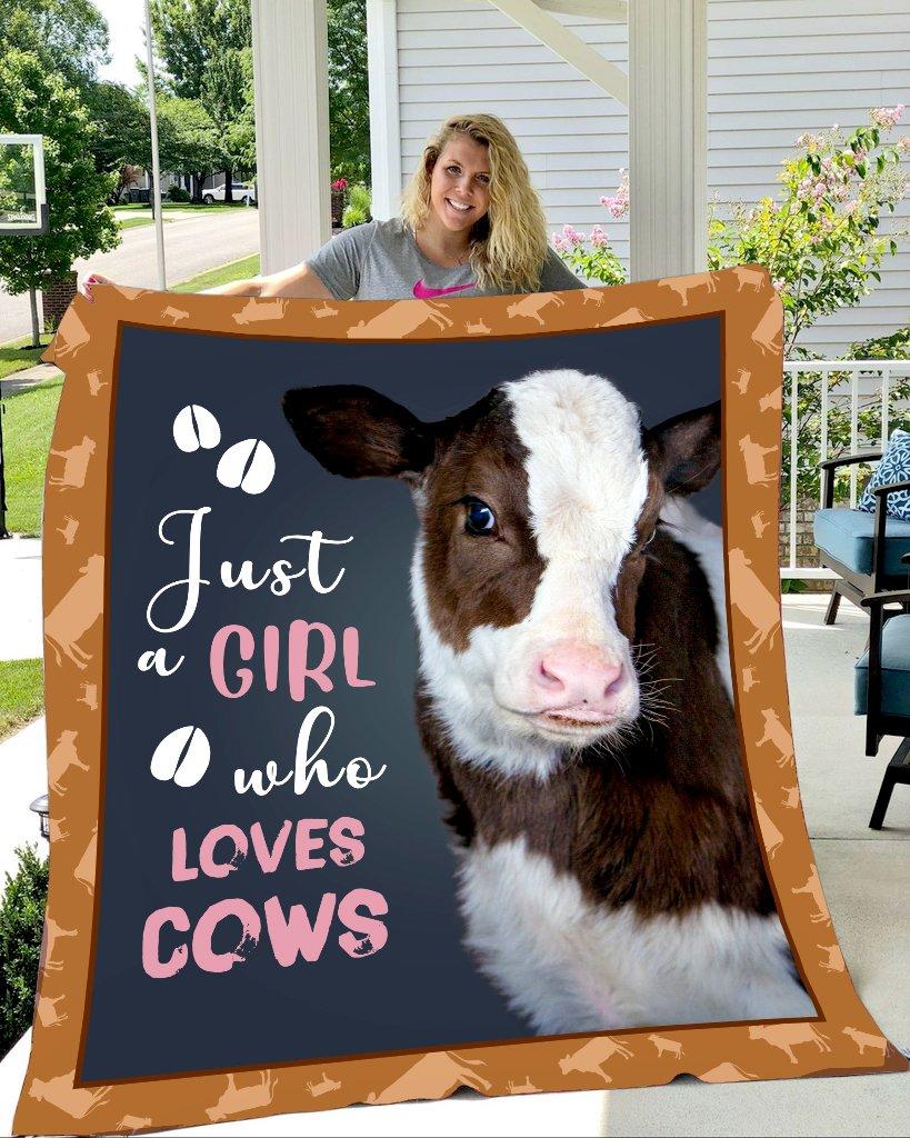 Heifer just girl who loves cows blanket – maria
