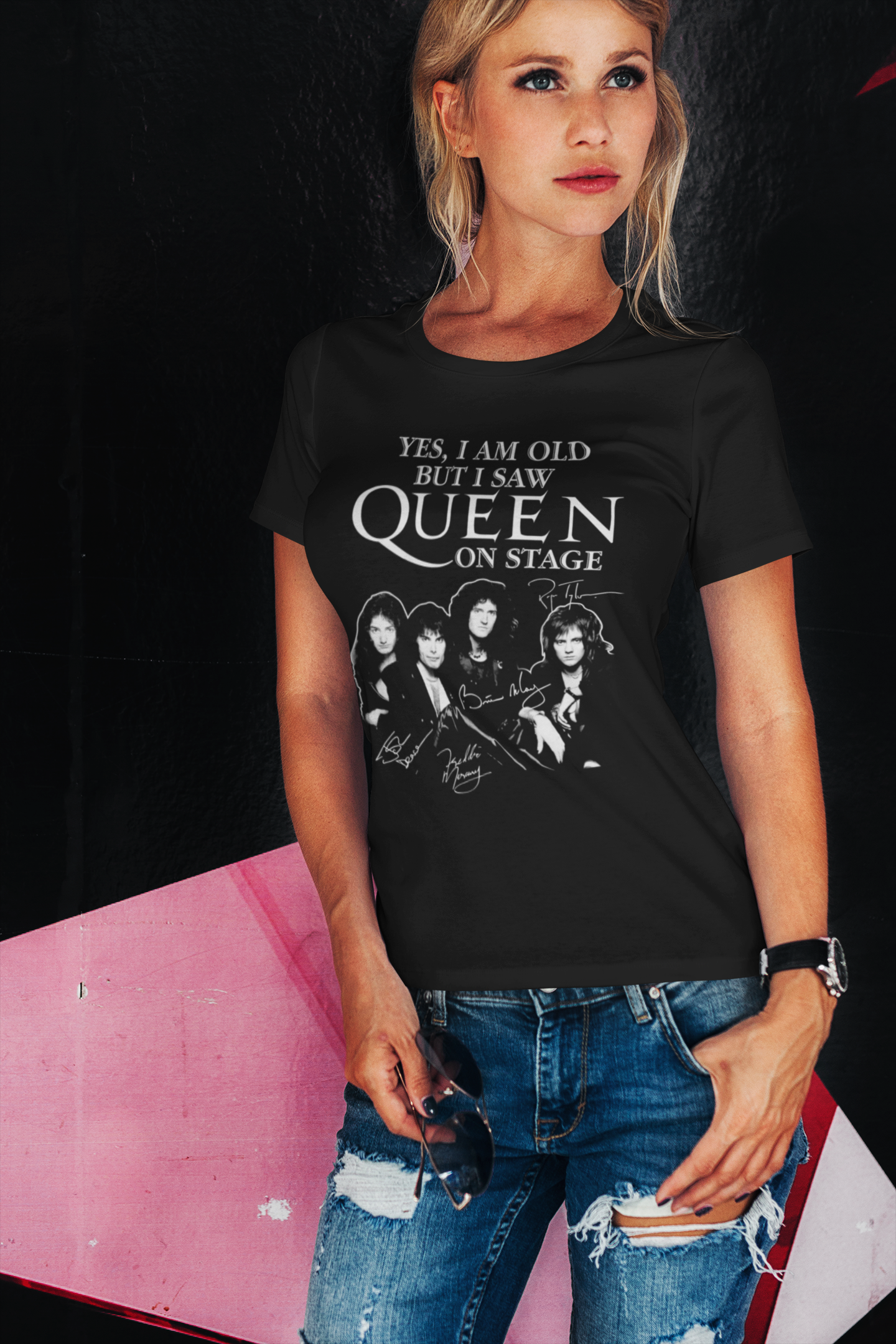 Yes i am old but i saw Queen on stage signature shirt, hoodie, tank top – pdn