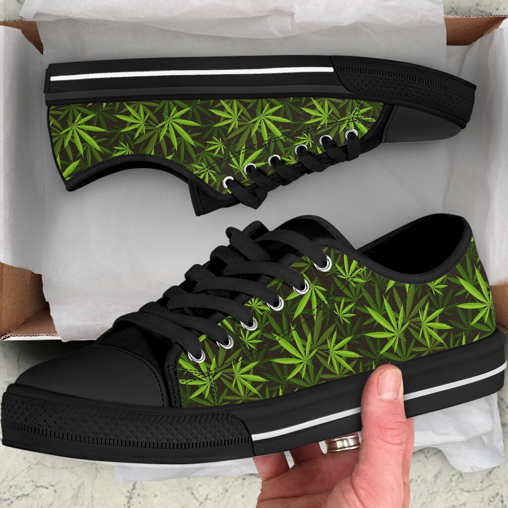 Vintage Cannabis Black Low Top Shoes-2