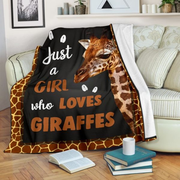 Just a girl who loves giraffes blanket