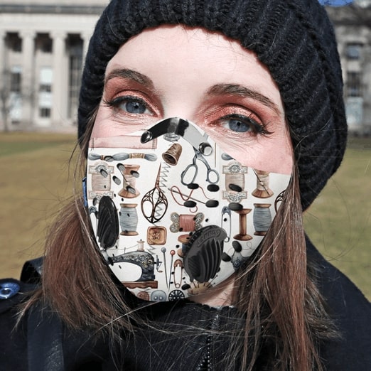 Love quilting carbon pm 2.5 face mask