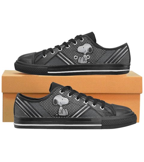 Snoopy low top shoes