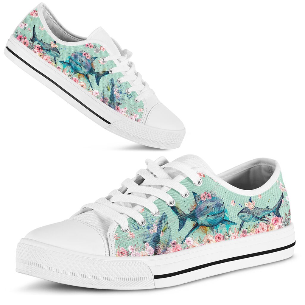 Shark flowers low top shoes