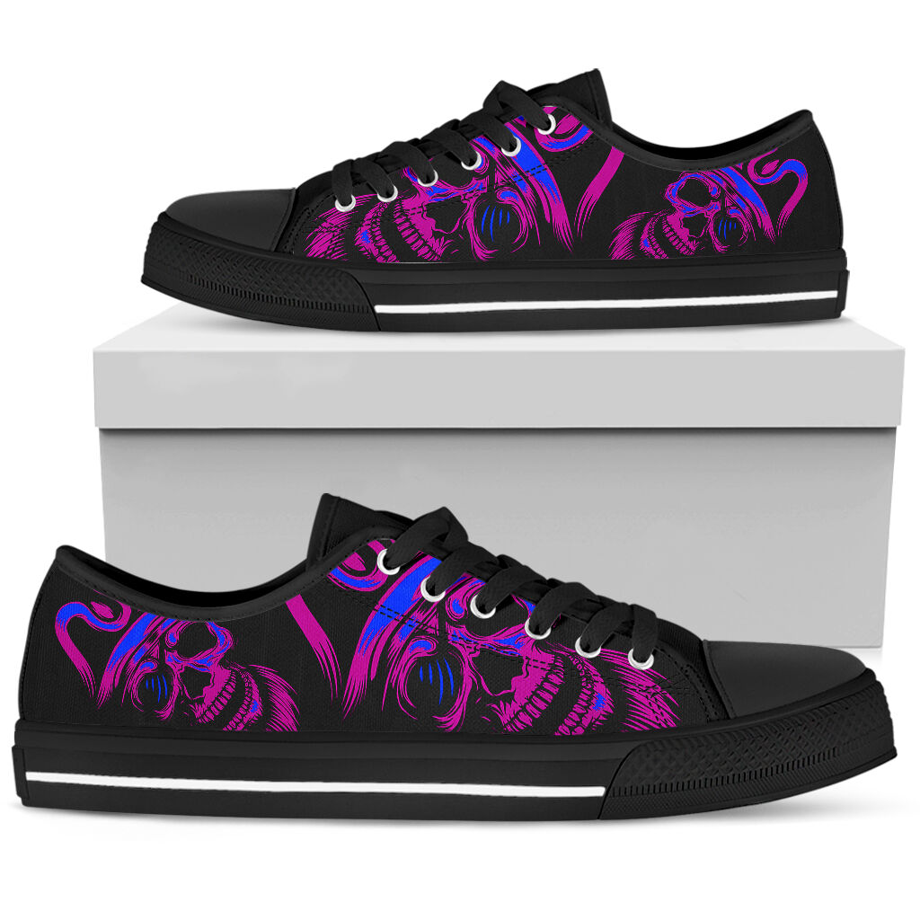Skull low top shoes