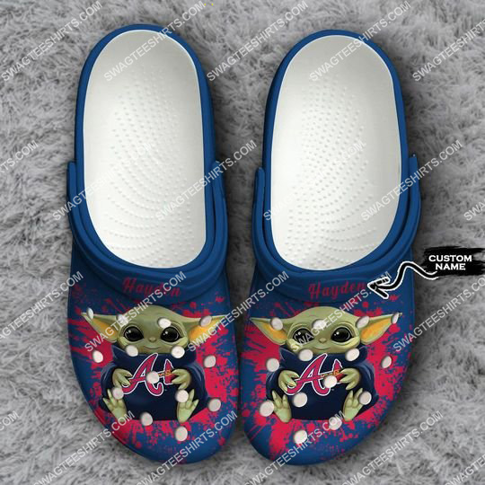 [special edition] custom baby yoda hold atlanta braves all over printed crocs – maria