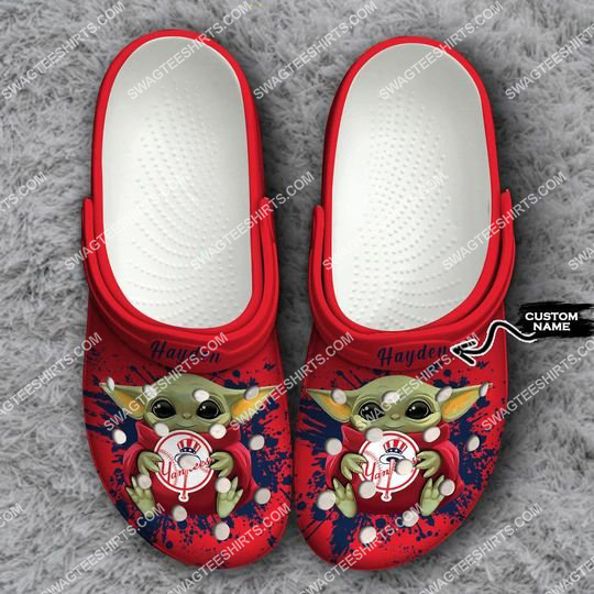 [special edition] custom baby yoda hold new york yankees all over printed crocs – maria