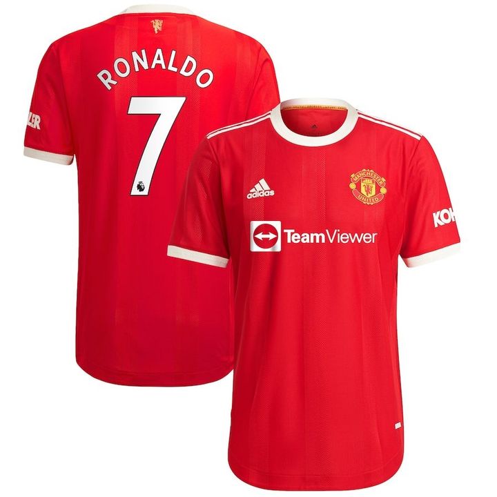 Manchester United with Ronaldo 7 home shirt